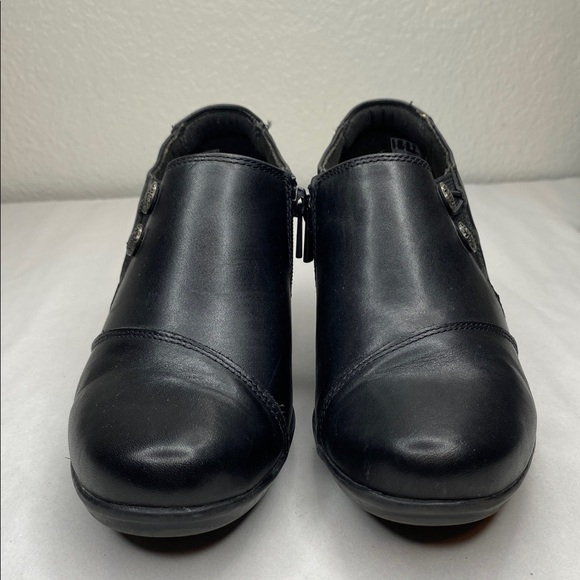 Clarks Collection Emslie Warren Shootie Black Leather Heel Ankle Boots Size 7.5 - Picture 2 of 9